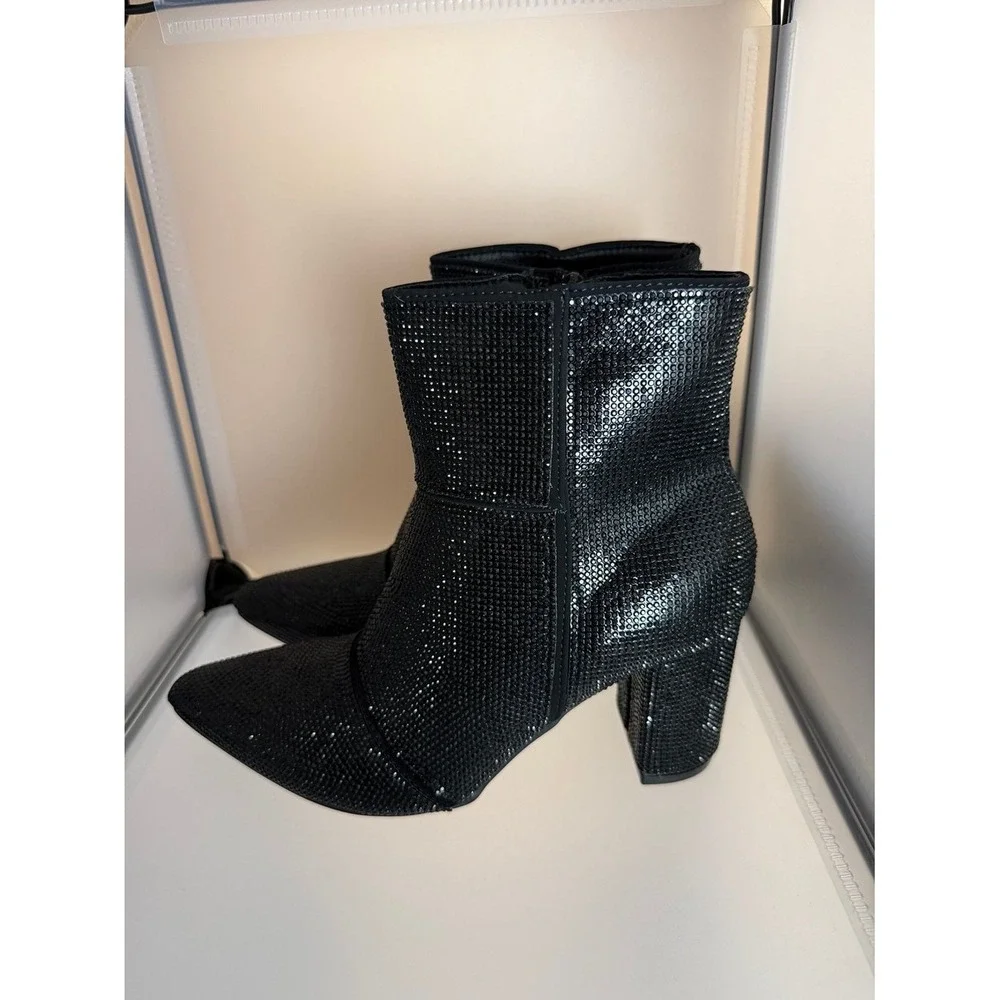 Forever Link Women's Rhinestone Embellished Pointed Toe Ankle Bootie Size 8
